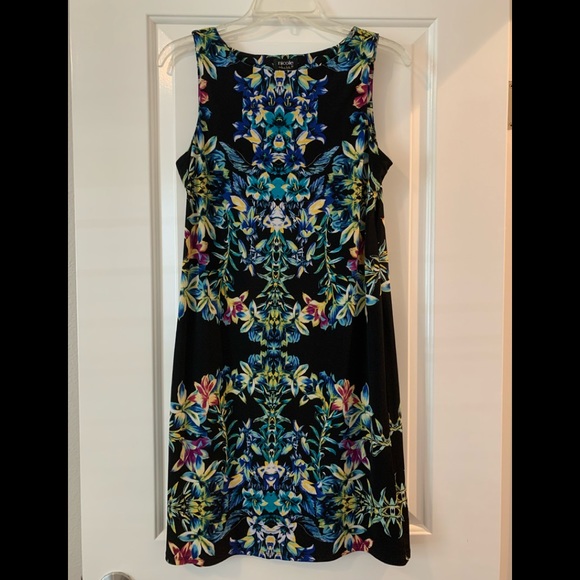 Slinky, light weight gorgeous! - Picture 1 of 2